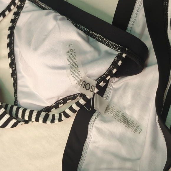 2/$25-Quintsoul Striped "Lean on Me" Highrise Tie Back Bikini Set NWOT - Picture 8 of 13